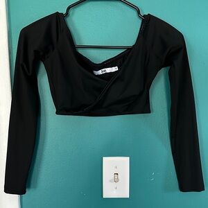 BOA Black Long Sleeve Croptop